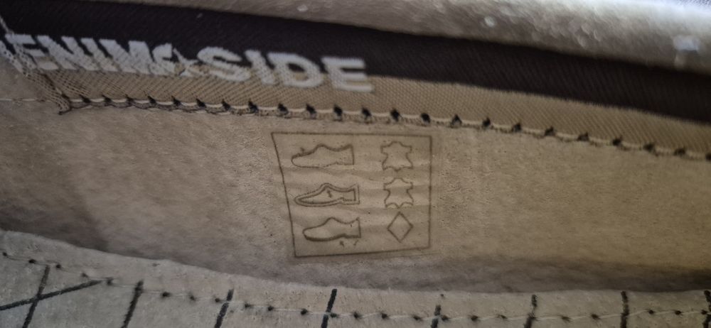 Мокасини нові з натуральної замші розмір 29см.