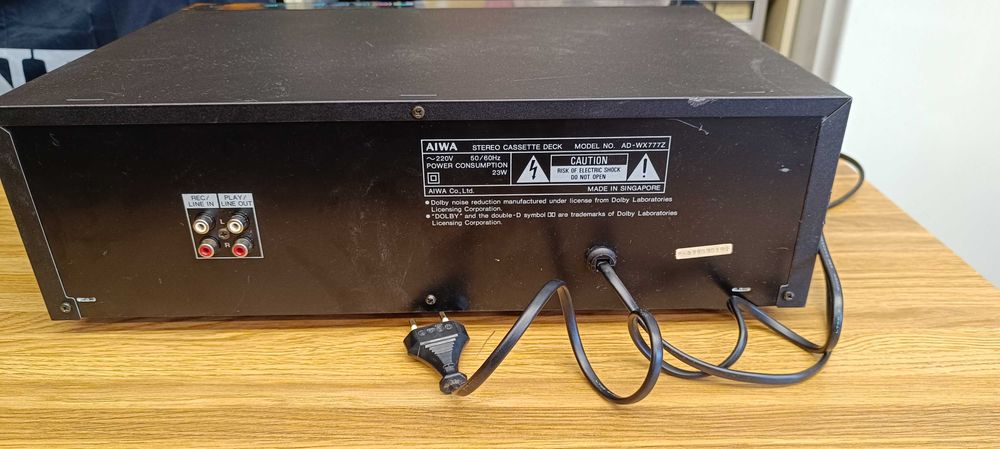 Кассетна дека Aiwa AD-WX 777 (стан ! )