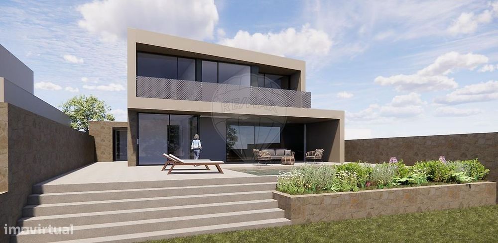 Moradia T4 para venda