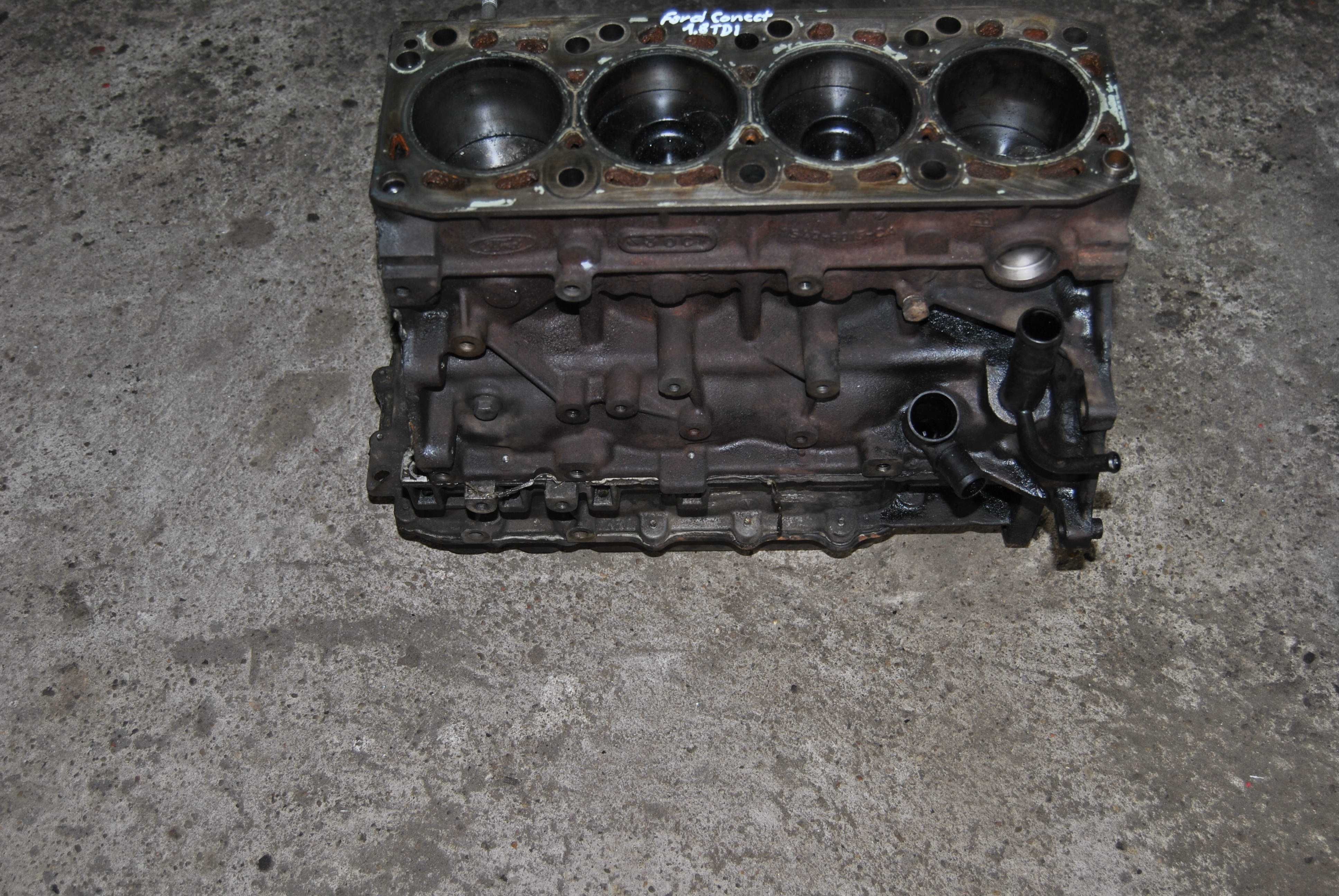 Blok silnika Ford Connect mk1 1.8