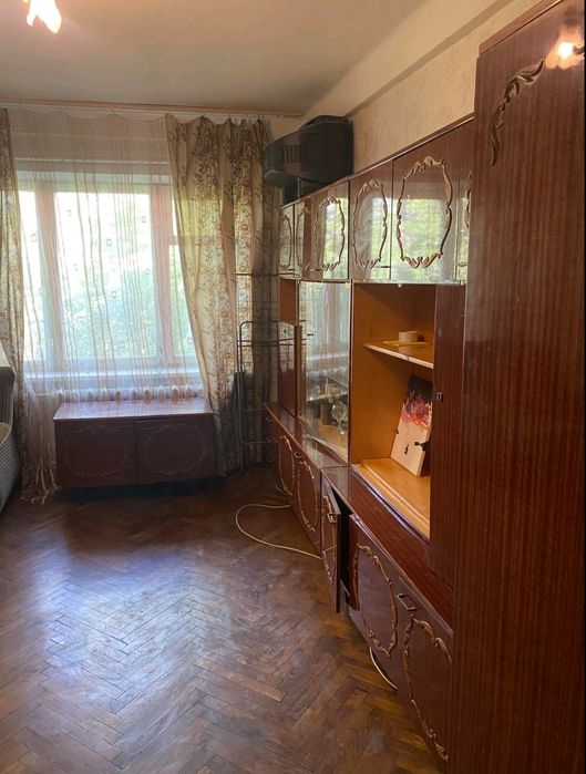 Сдается комната без хозяев ст.метро Дарница,Левобережная