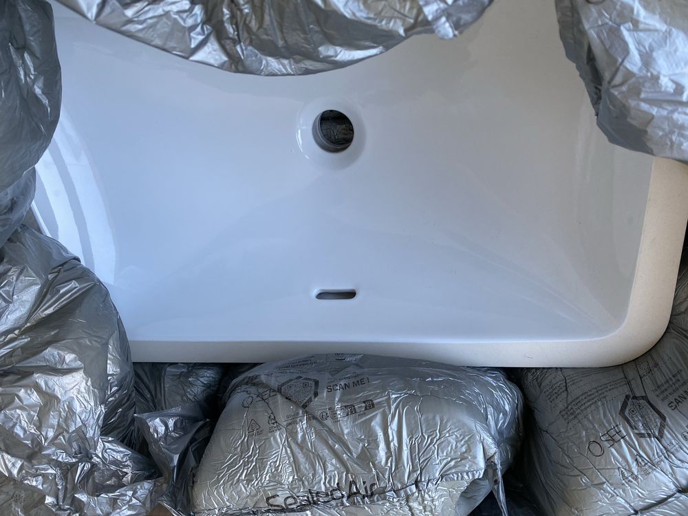 Villeroy & Boch Loop & Friends umywalka podblatowa z CeramicPlus biała