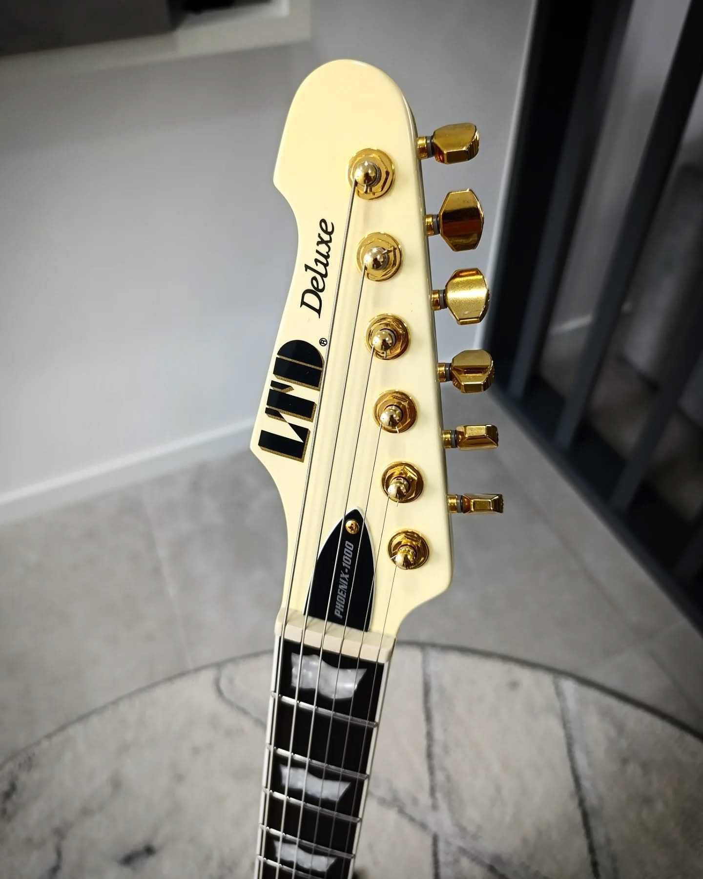 Guitarra LTD ESP phoenix 1000 deluxe
