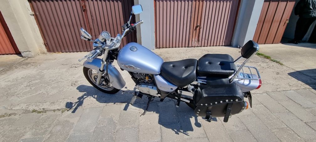 Suzuki Marauder GZ 125