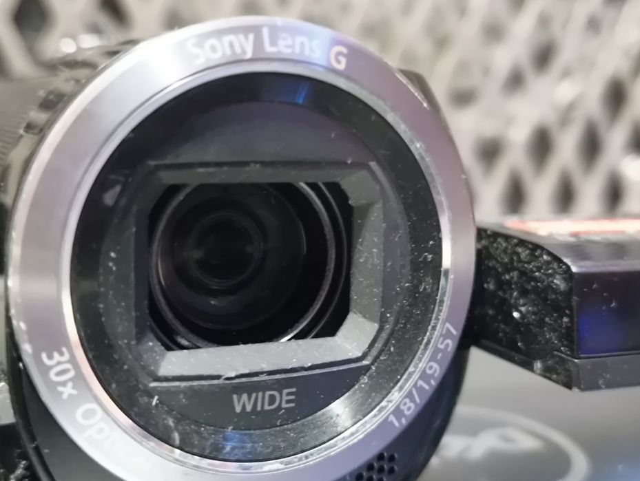 Відеокамера Sony pj320