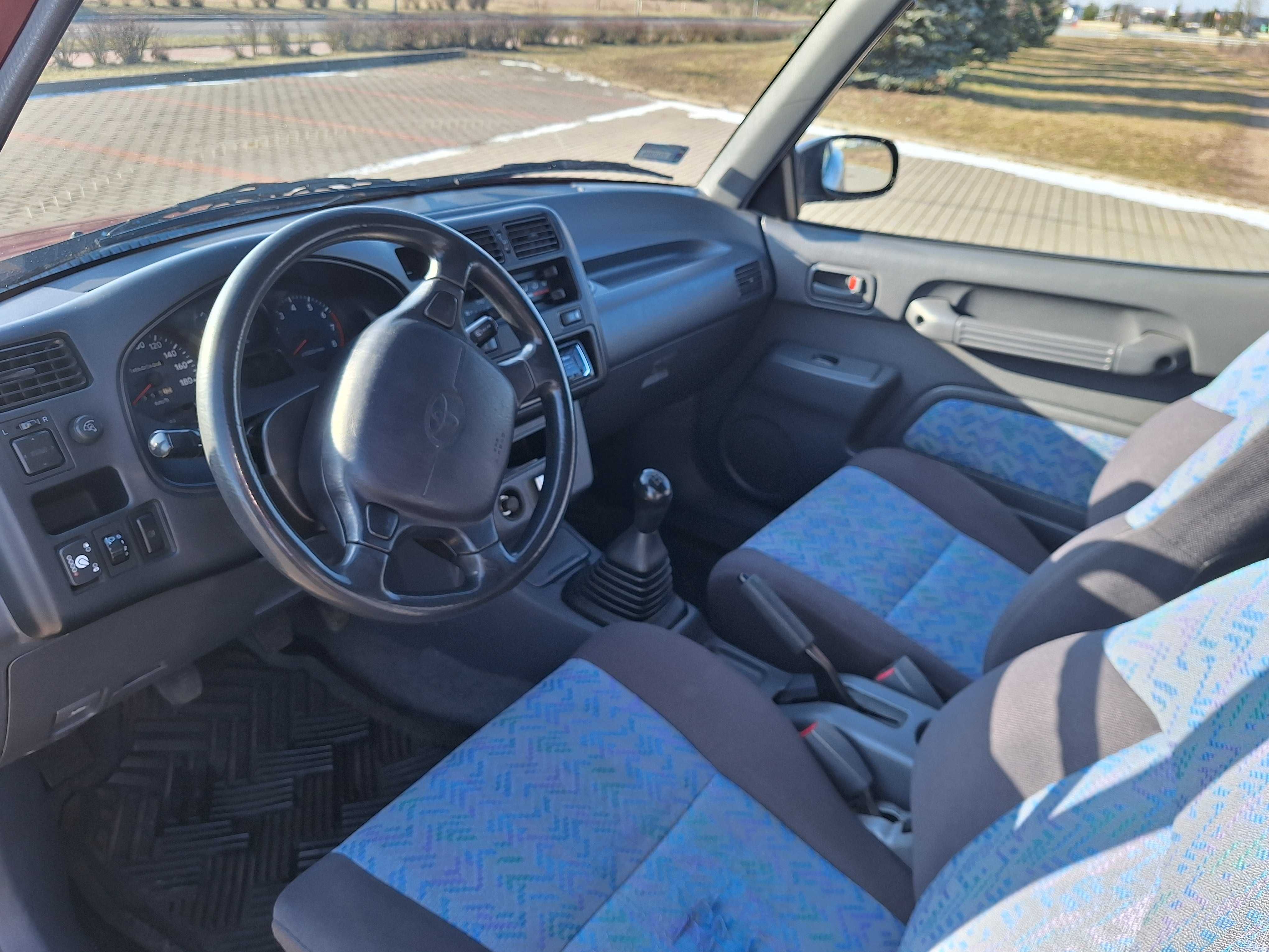 Sprzedam Toyota RAV4 1 gen.