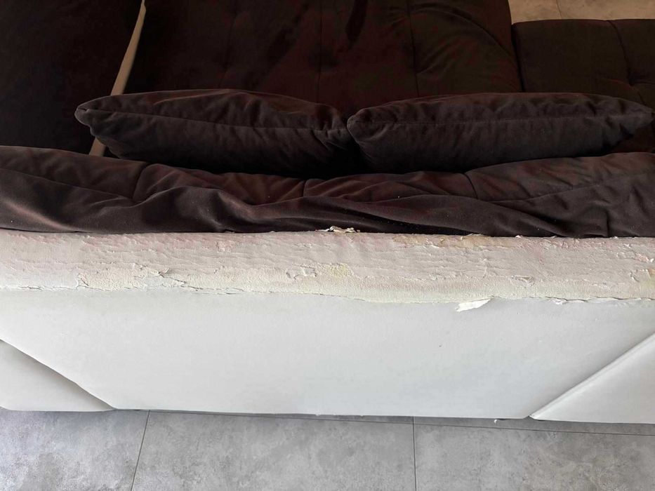 Sprzedam narożnik salonowy