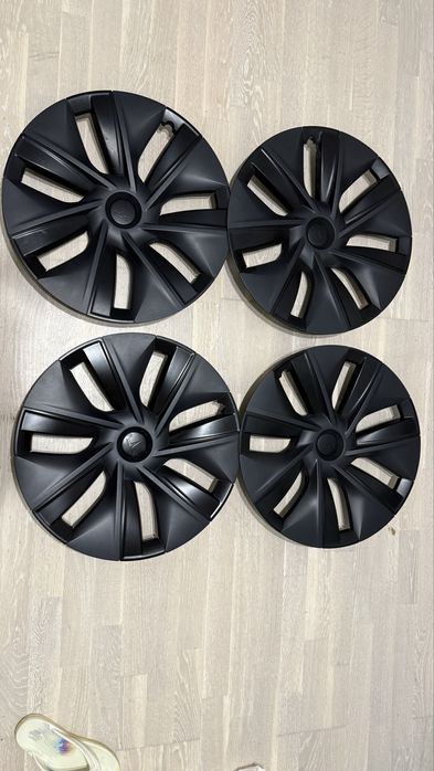 Комплект ковпаків 4 (шт) Tesla  MY, R19