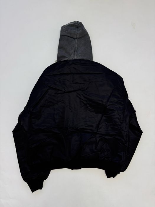 куртка бомбер Balenciaga Unity logo bomber 2025