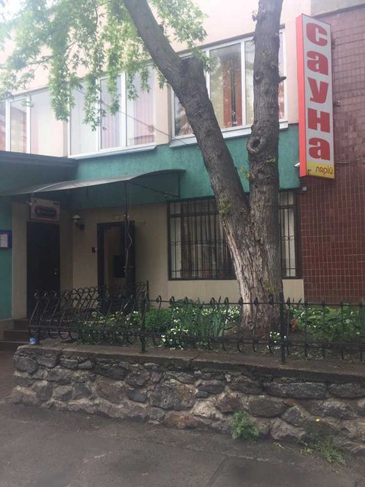 Продается коммерч. недвиж. 460 кв.м. пр-т Свободы 26-а .