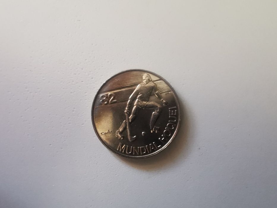 Moedas de coleção comemurativas mundial hóquei 1982