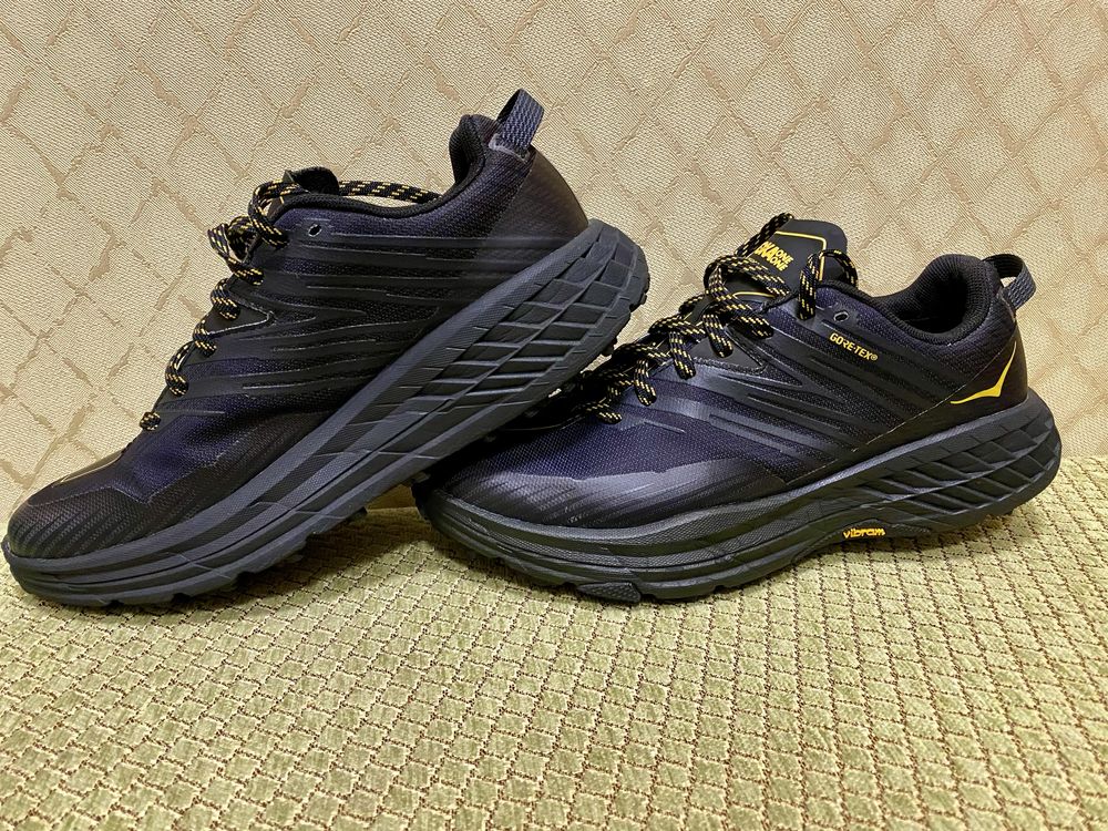 Продам Hoka Speedgoat 4 Gore-Tex