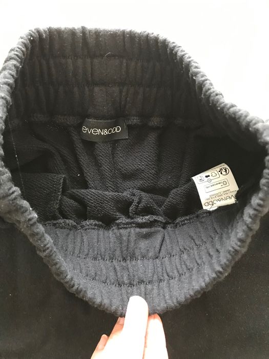 Spodenki dresowe Even&Odd czarne xs 34 z kieszeniami