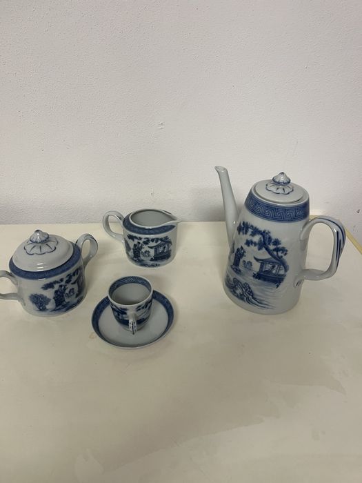 Conjunto Café Vista Alegre Kasumi