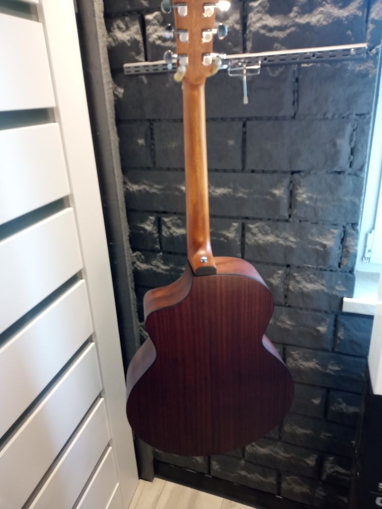 Gitara elektro akustyczna