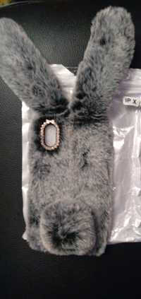 а телефонIPpone  X в виде серого кролика,материал мех