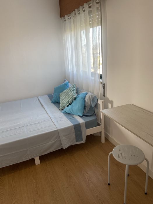 Arrendo Quarto no Algueirão - Próximo ao Novo Hospital de Sintra