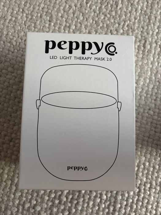 LED redlight therapy mask /Máscara de terapia de luz vermelha LED