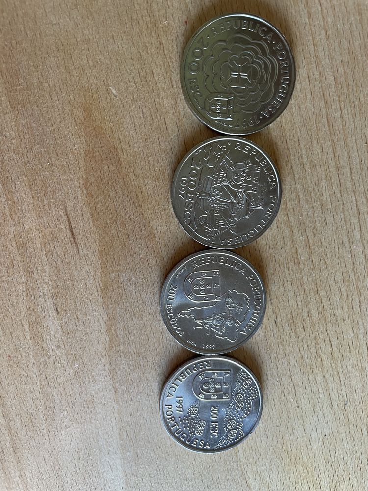 Coleção de moedas de 200 escudos de 1997