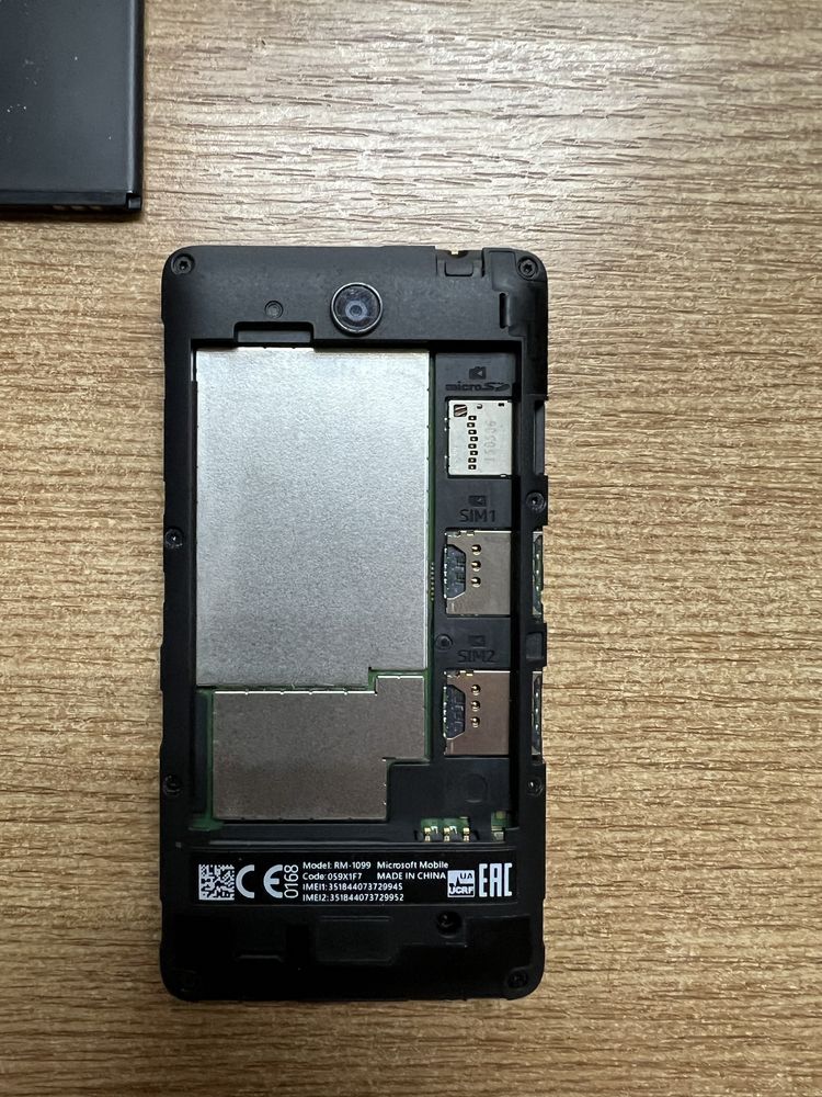 Телефон Microsoft Mobile (Nokia) RM-1099