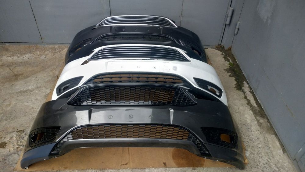 Бампер комплектный на Ford Focus 2014-2017