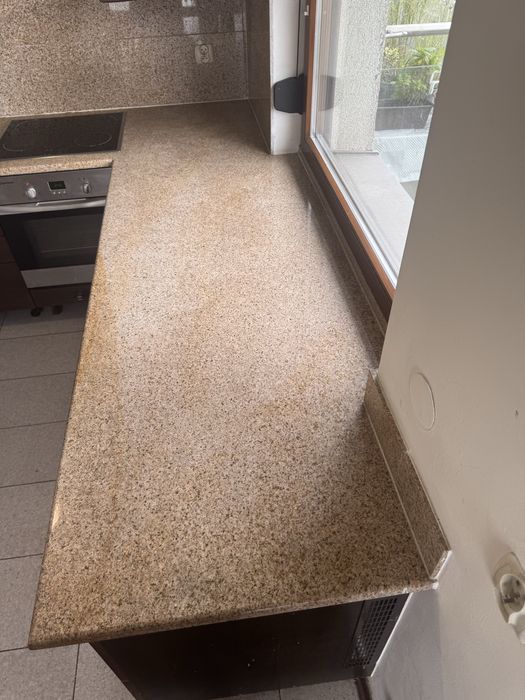 Blat kuchenny z kamienia