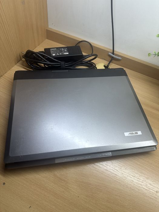 Retro Laptop Asus A6R