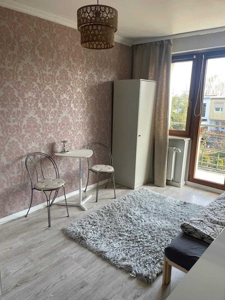wynajmę pokój z prywatnym mini aneksem kuchennym Poznań-Smochowice