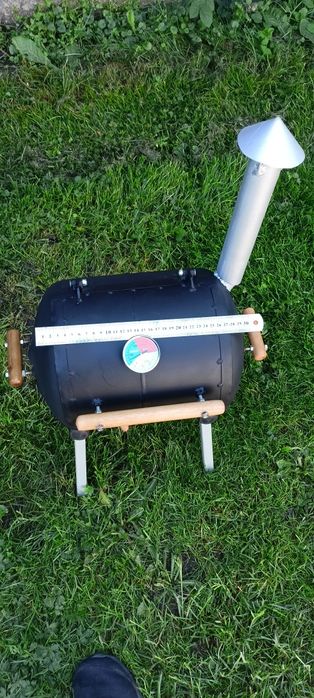 Gril z butli po helu