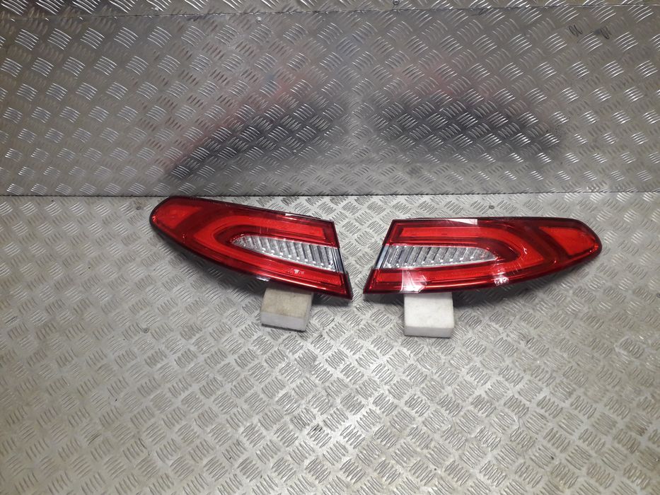 Jaguar xf x250 lift lampa tył prawa