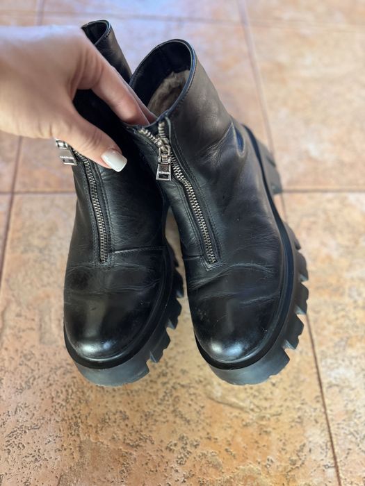 Зимові жіночі шкіряні ботінки 39