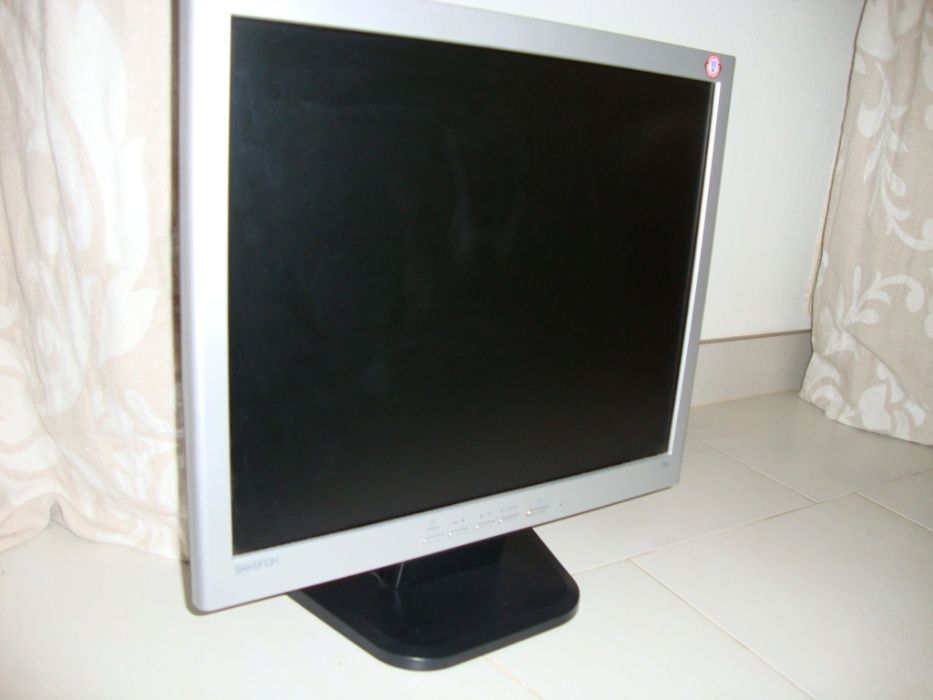 Monitor Samtron