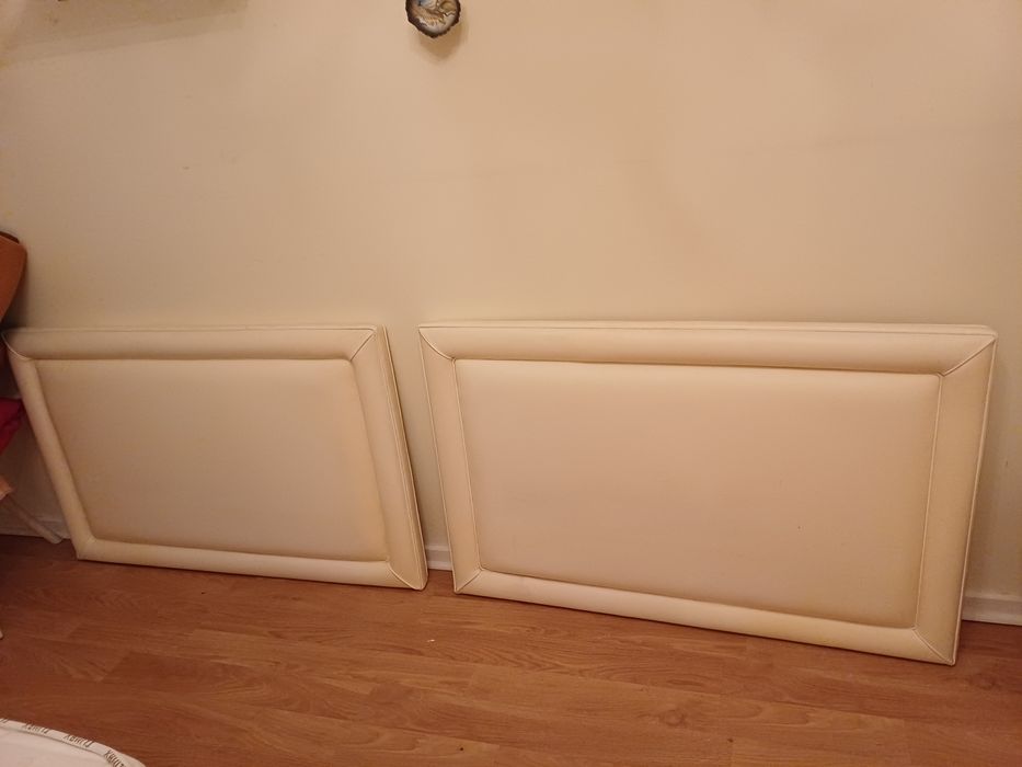 2 cabeceiras em pele brancas