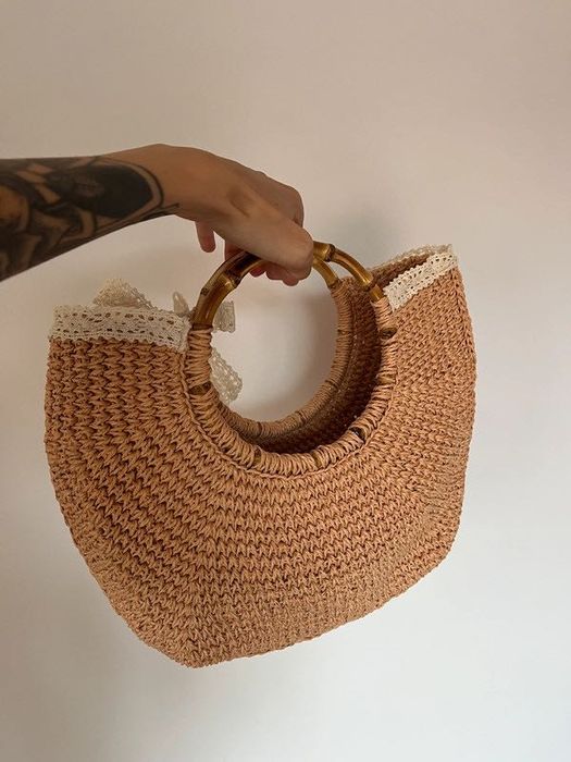 Torebka wykonana z rafii