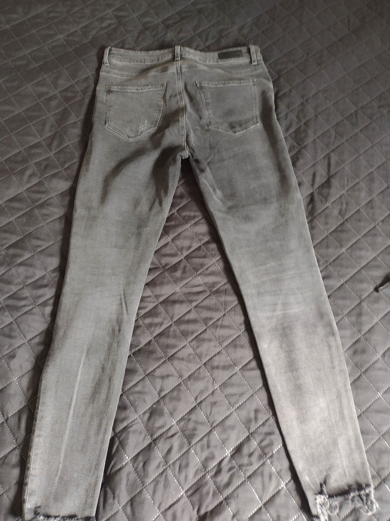 Spodnie jeansowe 40