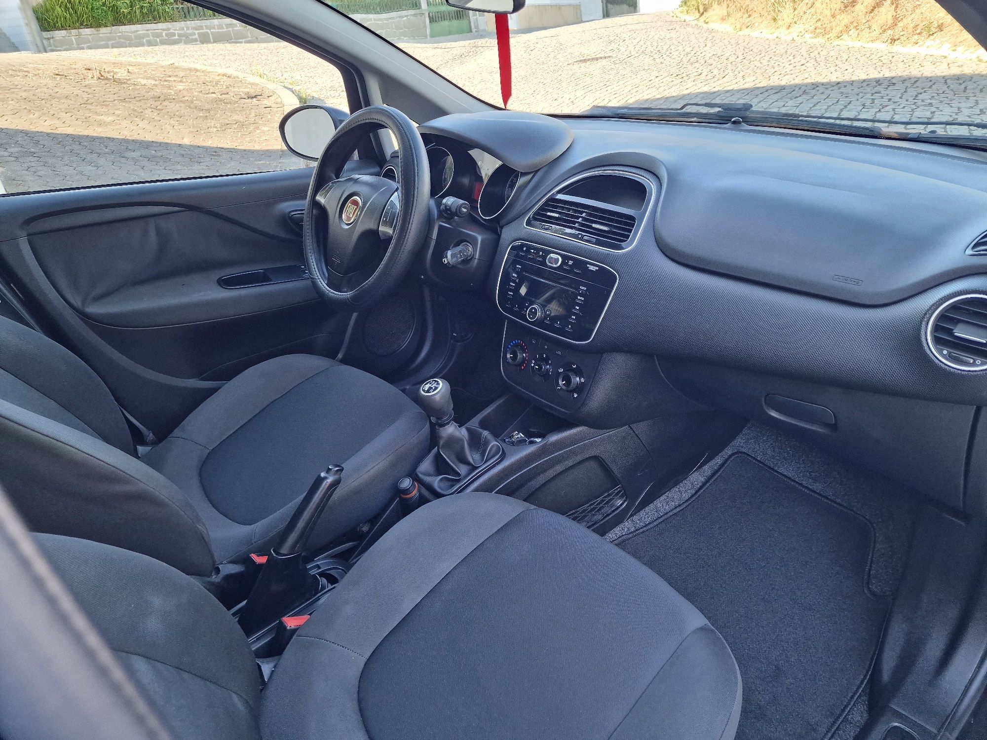 Fiat Punto 2015 Aceito Retoma