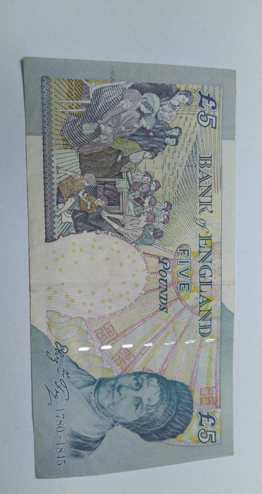 Banknoty 5 pięć funtów five Pounds 2002 seria MA