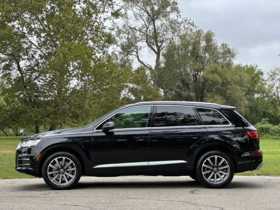 Audi Q7 quattro Premium Plus      2017
