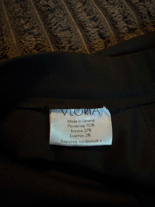 VLORIA Штани класичні завужені чорні, розмір М