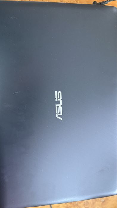 Laptop ASUS 15 cali
