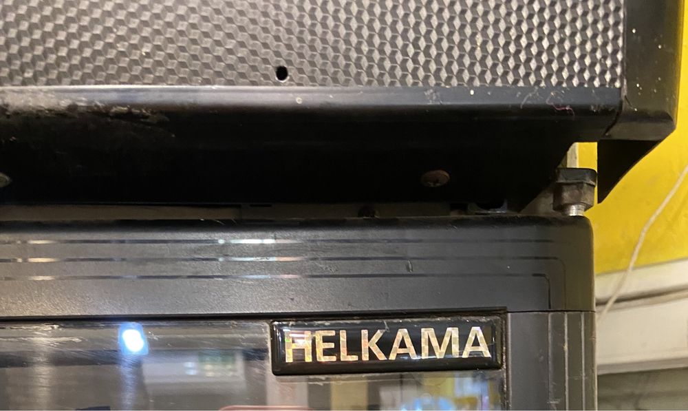 Холодильный шкаф-витрина «Helkama”