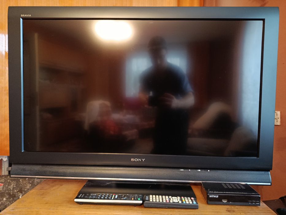 Telewizor SONY KDL-40L4000 40 cali z pilotem i instrukcją