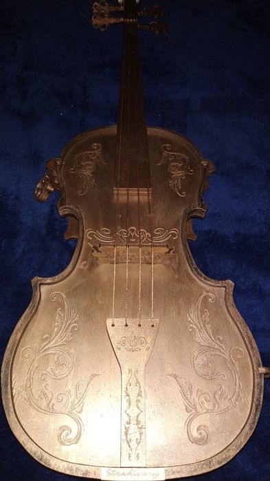 Скрипка - шкатулка продам ,ручной работы.