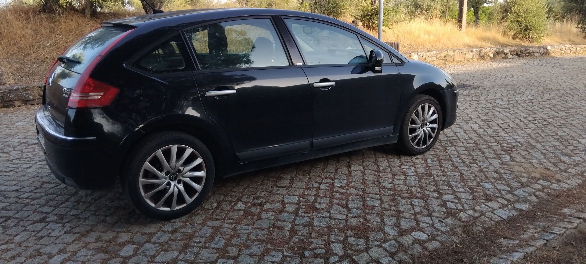 Vendo ou troco carro