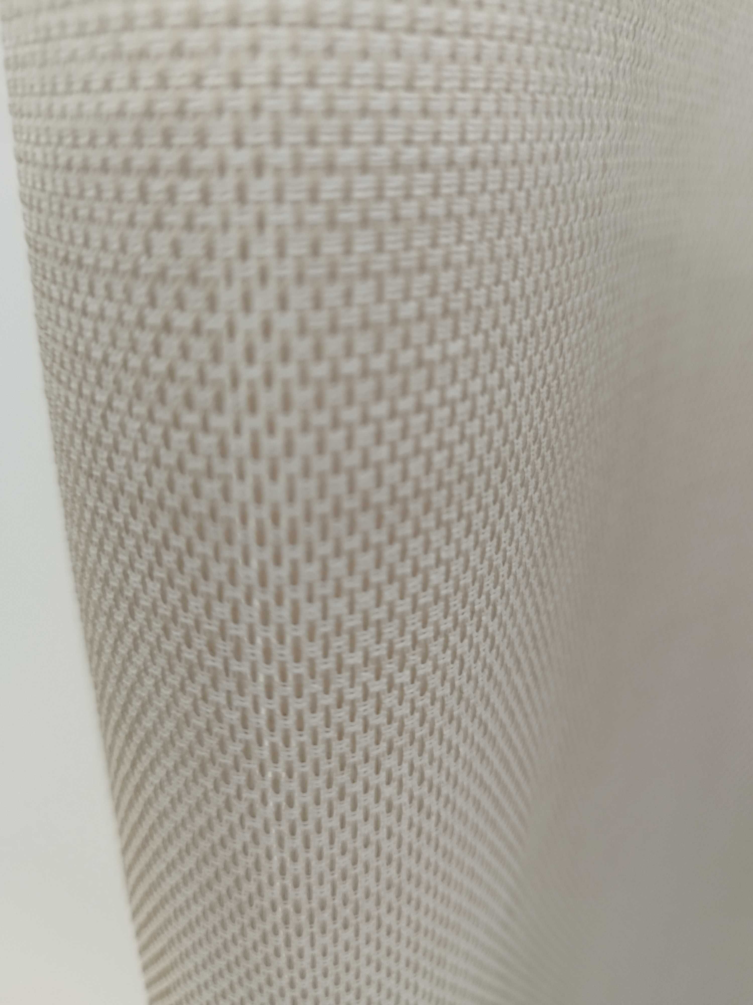 Cortinado com calha no teto