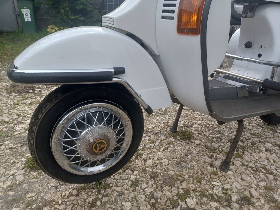 Vespa 1989 rok. Orginalny lakier.