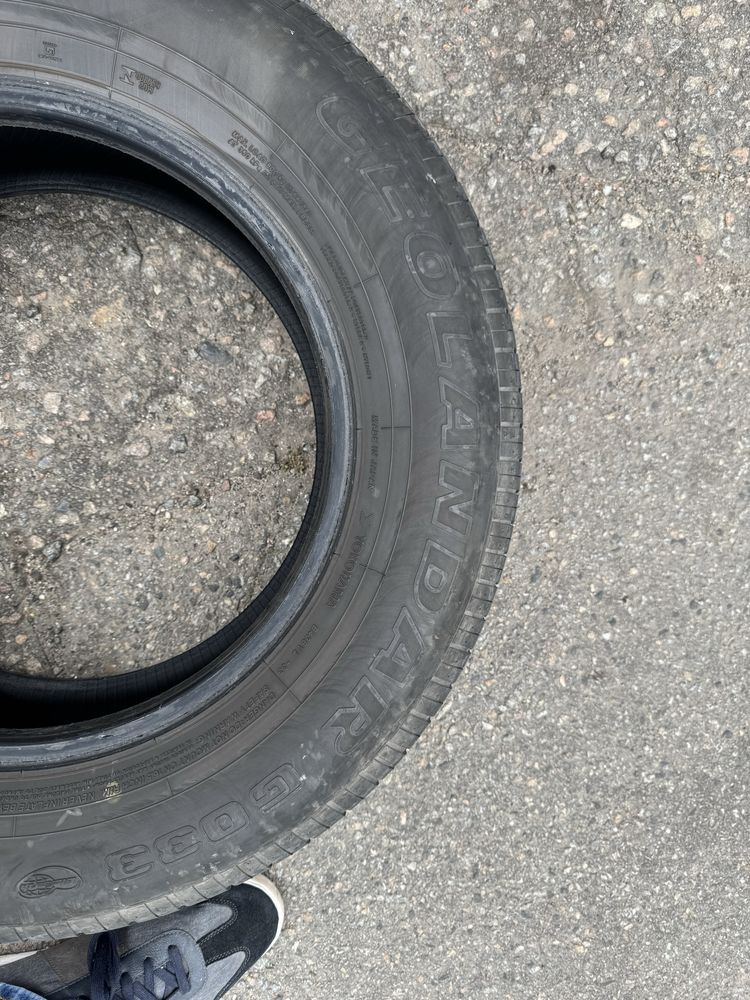 Yokohama geolandar G033 215/70 R16