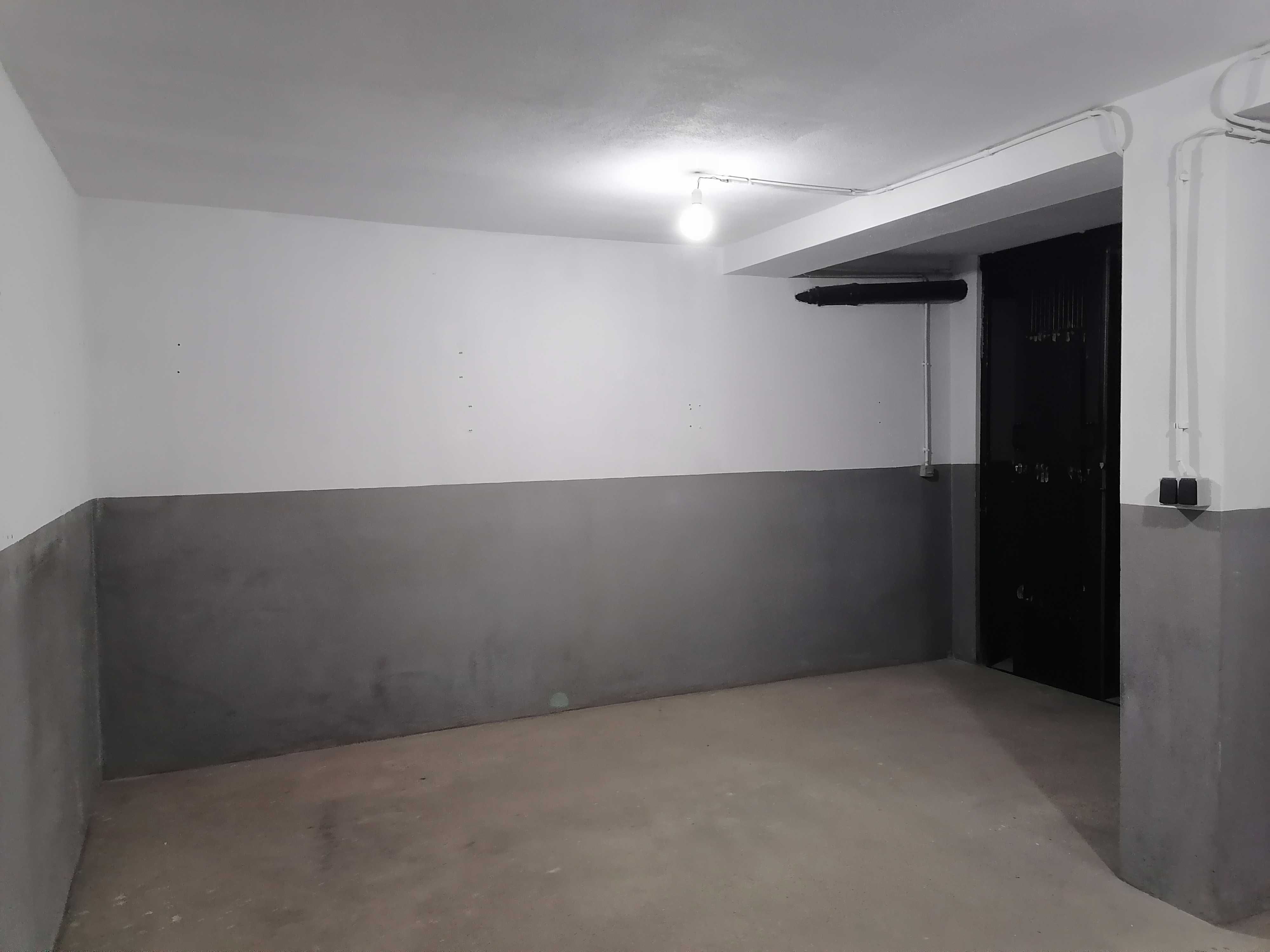 Garagem dupla fechada  box armazém devesas coimbrões Gaia