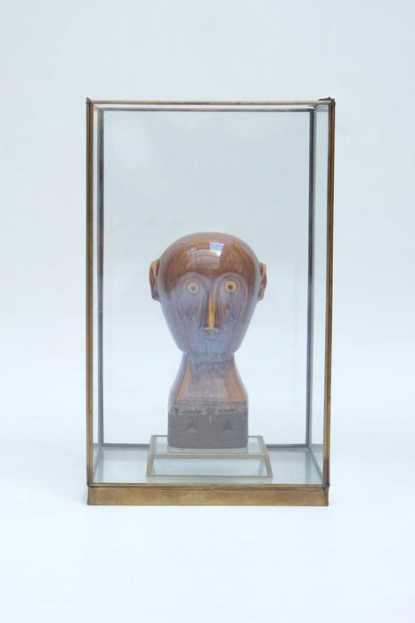 Caixa de vidro com decoração