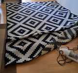 Tapete 2x3m preto e branco geométrico